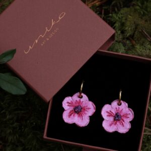 Kirsikka, L -huggie korvakorut